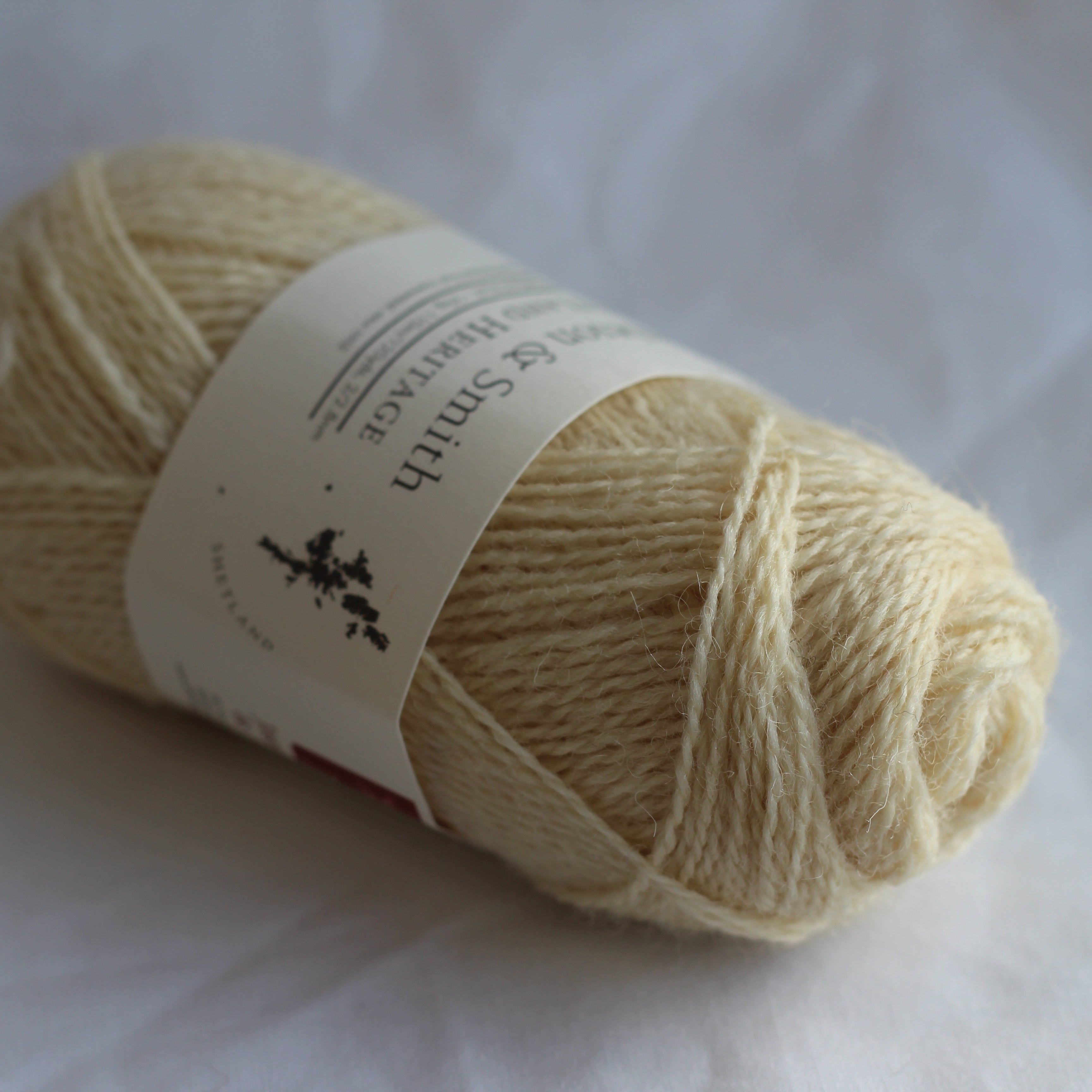 jamieson-smith-shetland-heritage-flugga-white-fil-tricoter-25g-blanc image 1