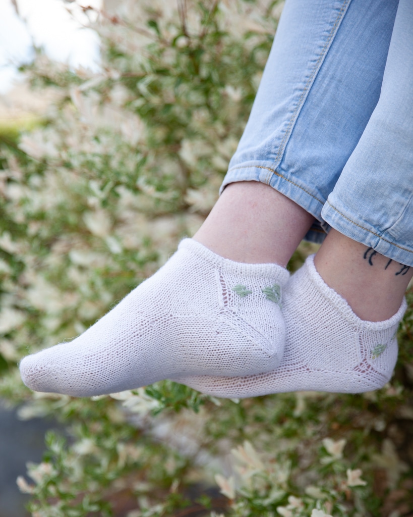 christallk-horta-socks-patron-tricot-chaussettes-broderie-kogin image 4