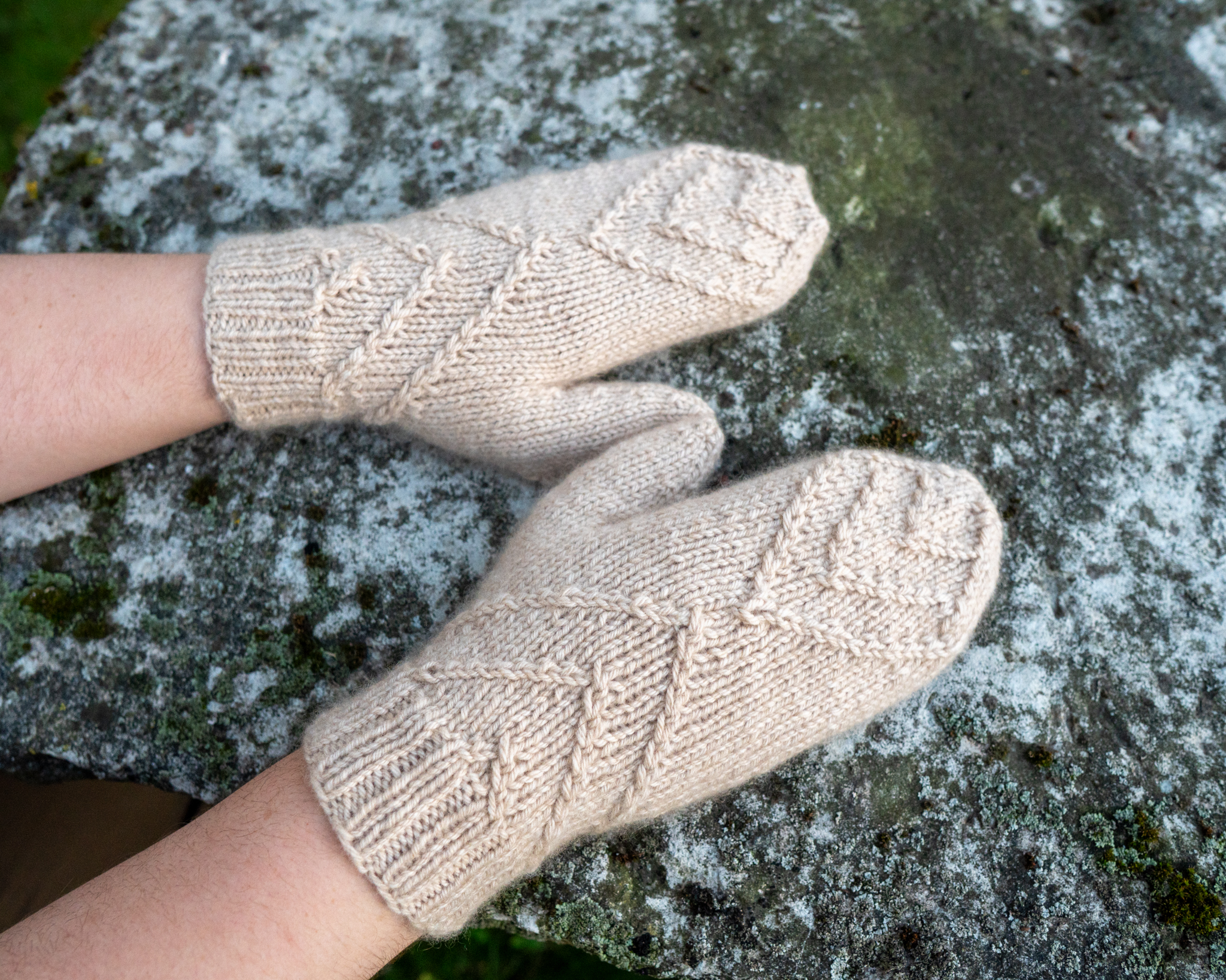 christallk-joshan-mitts-patron-moufles-cachemire-dk image 7