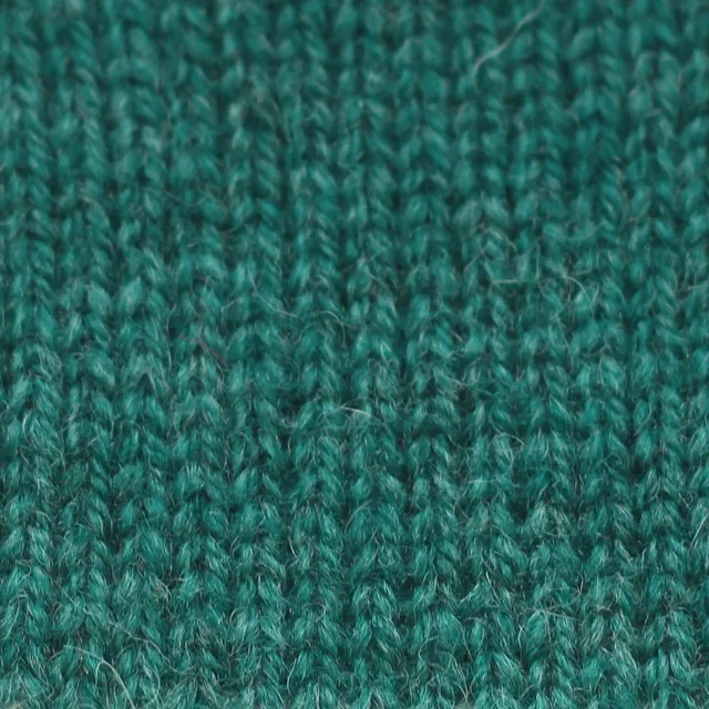 jamieson-smith-2ply-jumper-weight-fil-c-ne-065-500g-laine-shetland image 1