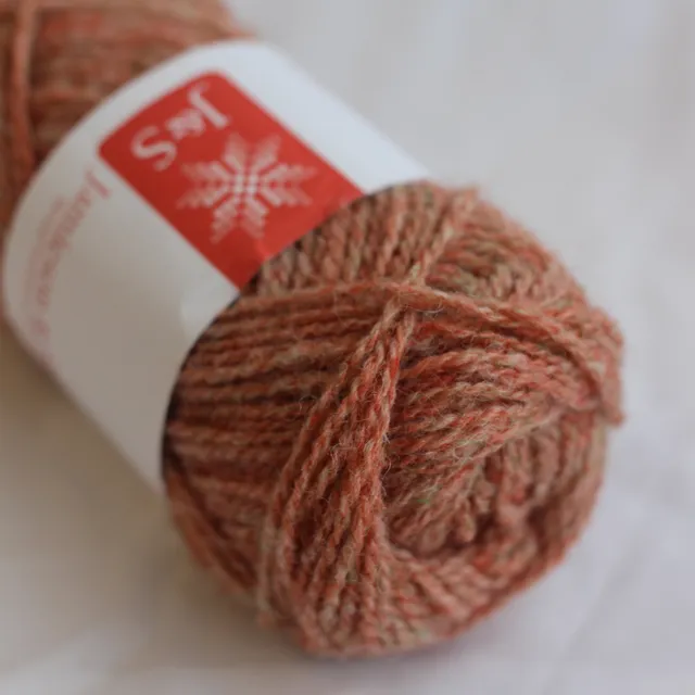 jamieson-smith-2ply-jumper-weight-pelote-1284-p-che-25g image 1