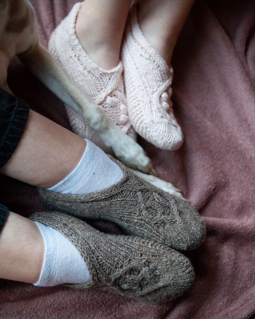 christallk-warm-me-up-slippers-patron-tricot-chaussons-pointure-xs-xxl image 5