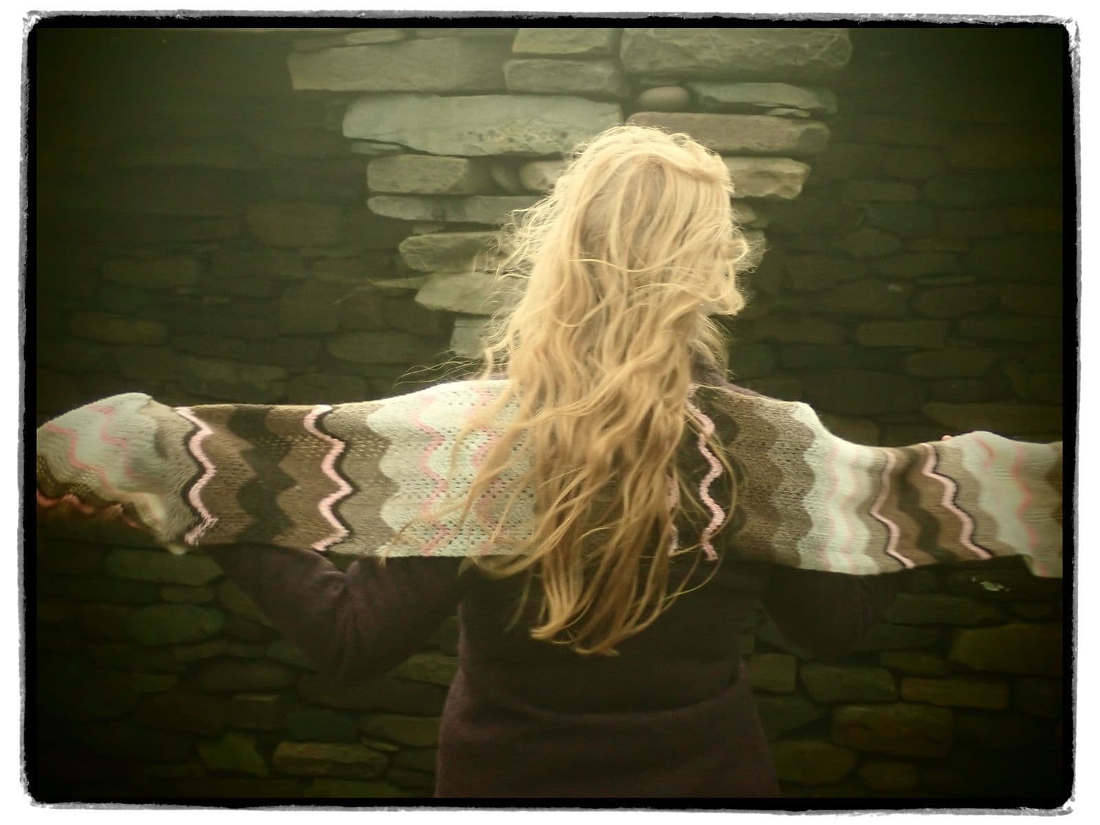 jamieson-s-auld-shell-scarf-alison-rendall-patron-charpe-dentelle image 2