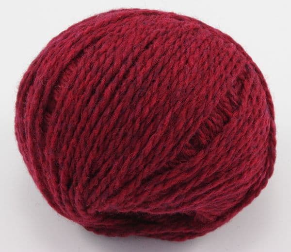 jamieson-s-heather-aran-323-cardinal-fil-torsades-50g image 2