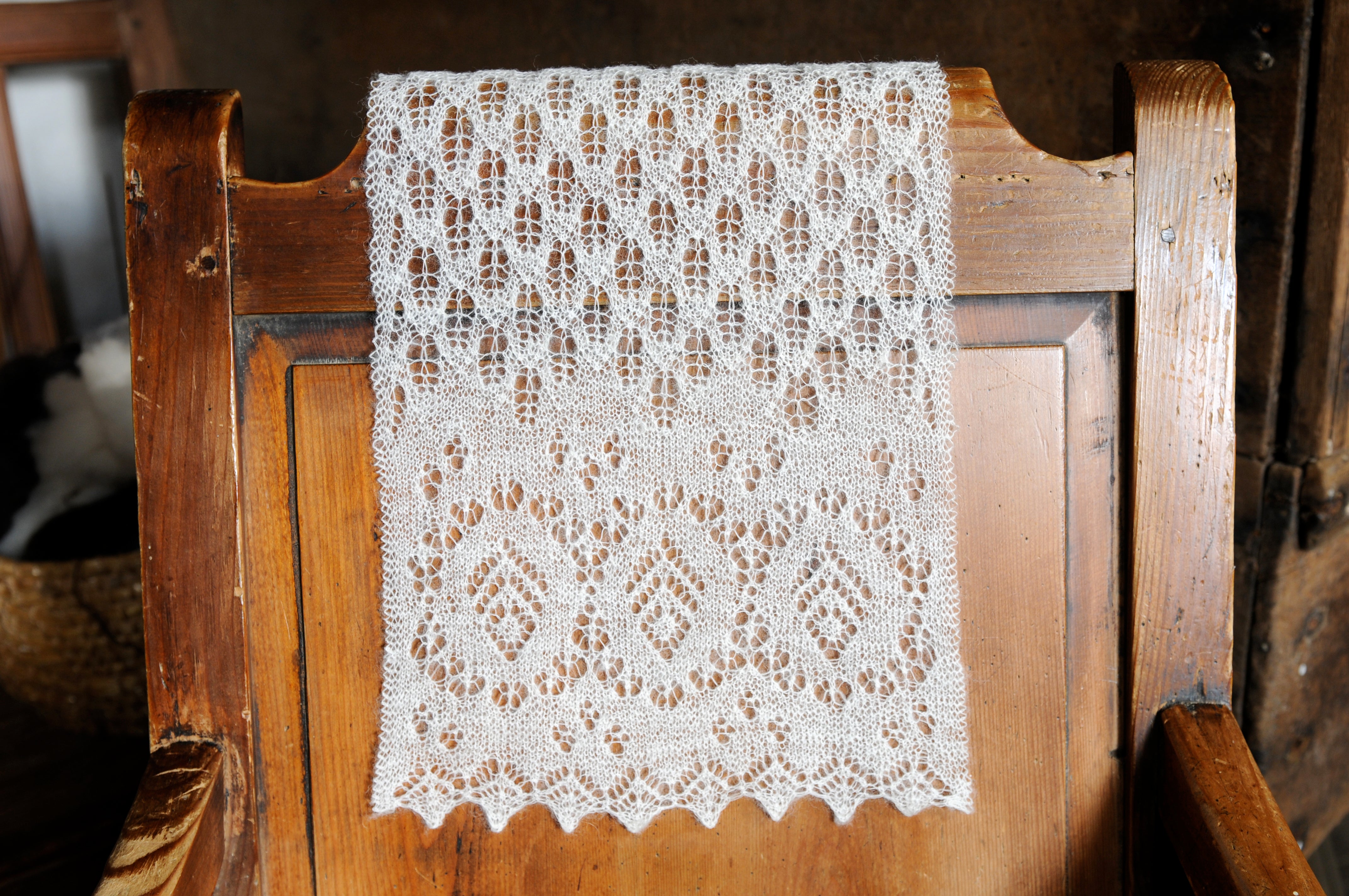 jamieson-smith-kergord-scarf-patron-papier-charpe-dentelle image 2
