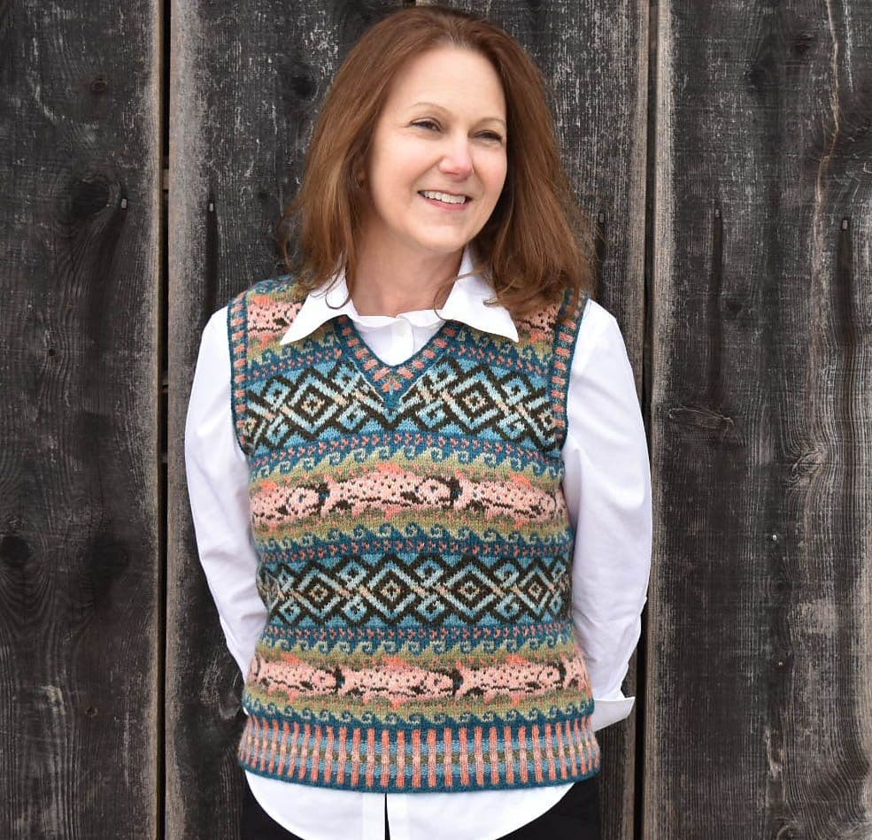 jamieson-s-salmon-coming-home-patron-gilet-janine-bajus image 1