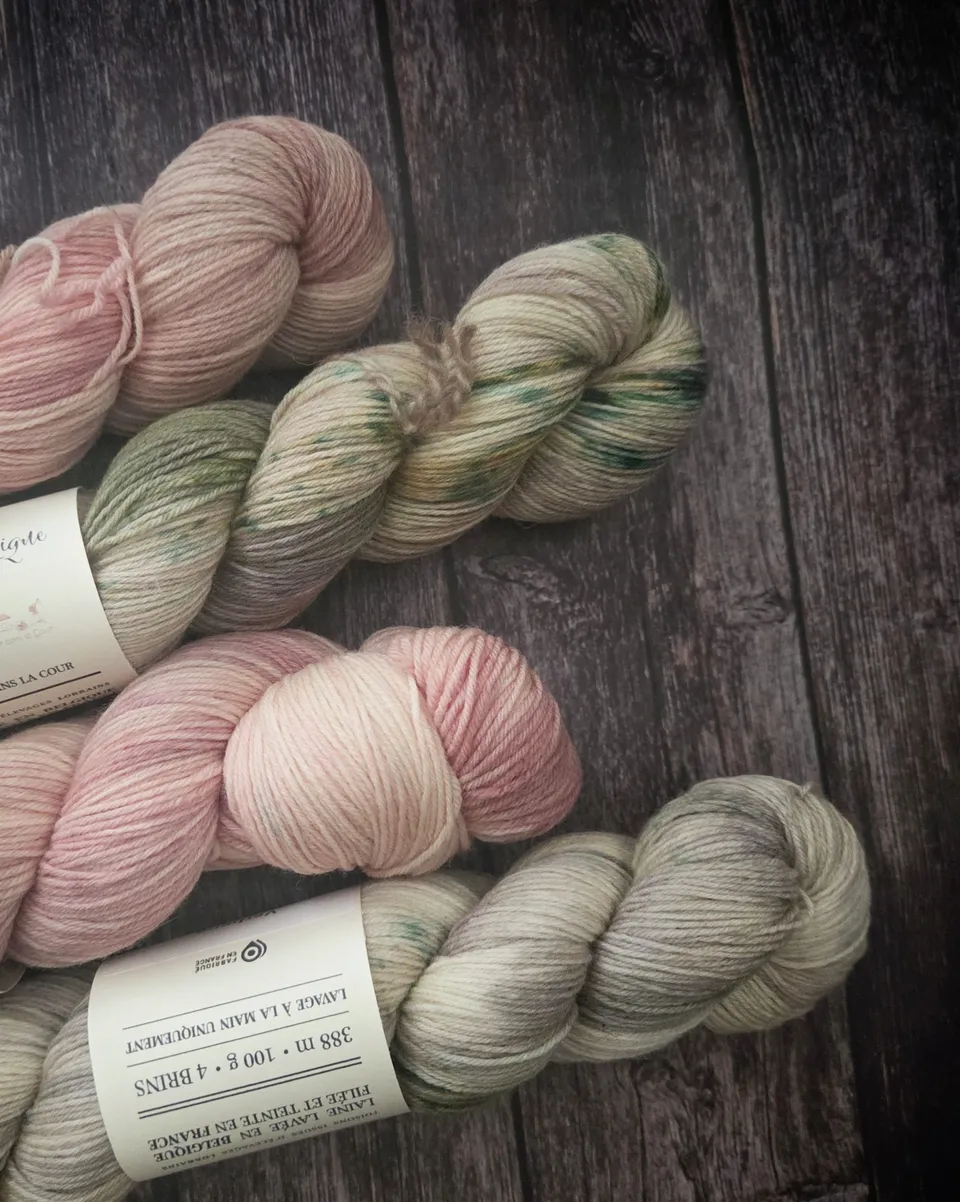 christallk-laine-peregrine-botanique-m-rinos-fingering-100g image 1