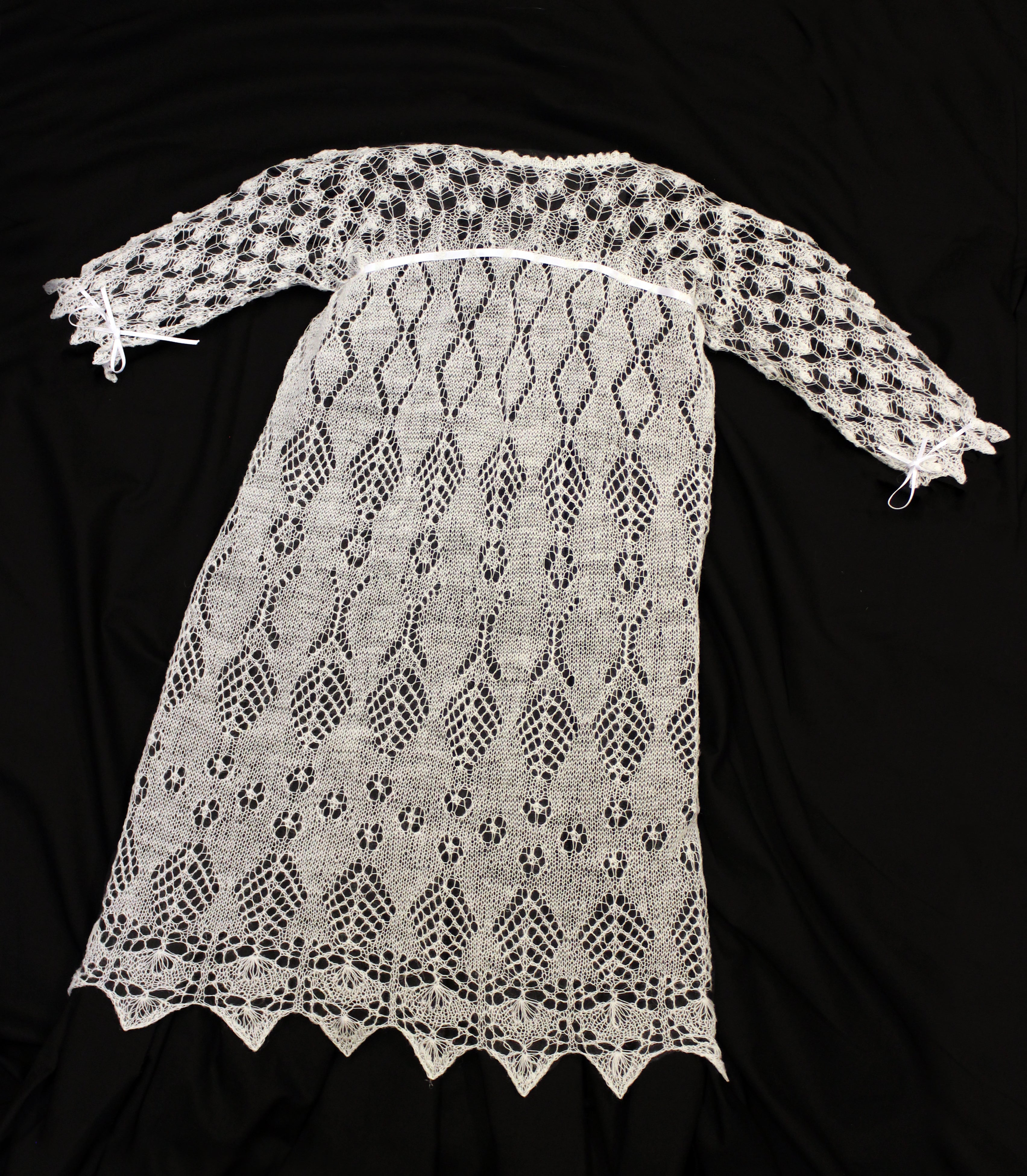 jamieson-smith-patron-tricot-robe-bapt-me-christina-dentelle image 1