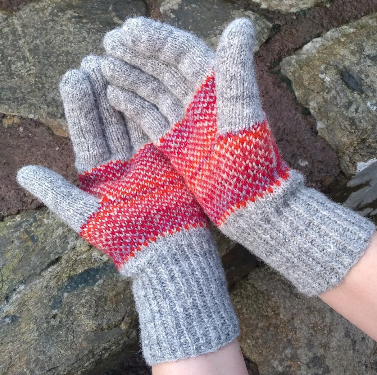 jamieson-smith-skerry-gloves-patron-gants-fair-isle-papier image 3