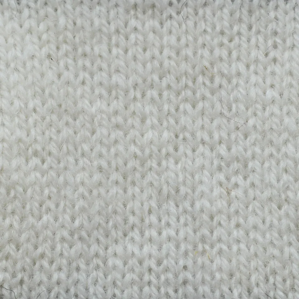 jamieson-smith-2ply-jumper-weight-fil-fingering-001-c-ne-500g image 1