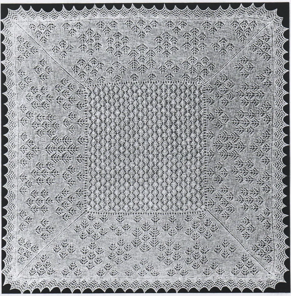 jamieson-smith-bella-baby-shawl-cw112-patron-dentelle image 1