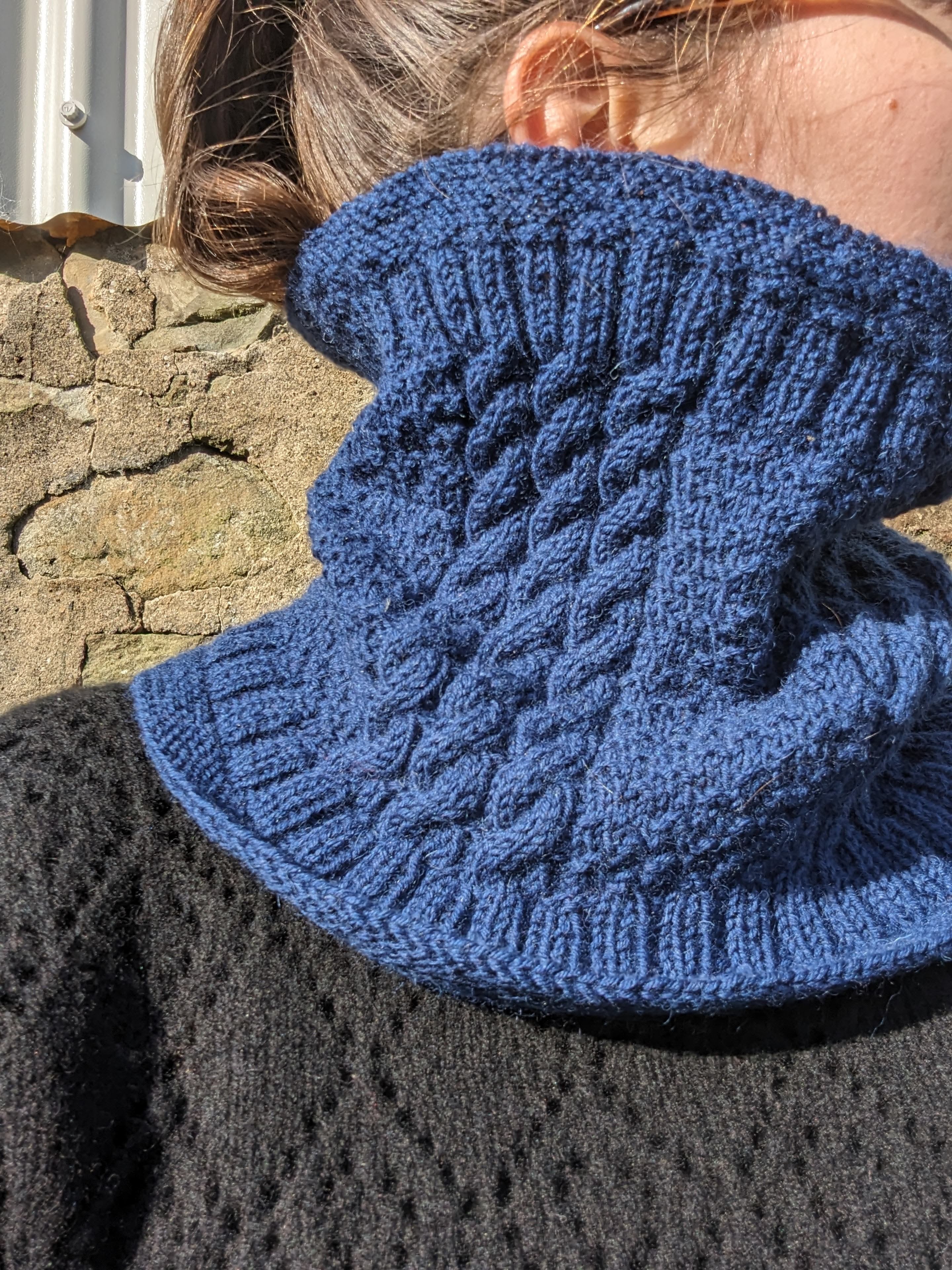 jamieson-smith-kit-hamnavoe-cowl-snood-marine-5ply image 3