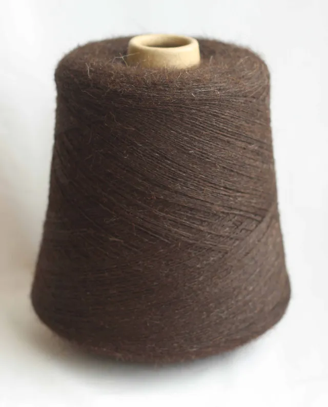 jamieson-smith-2ply-supreme-c-ne-dentelle-noir-500g image 1