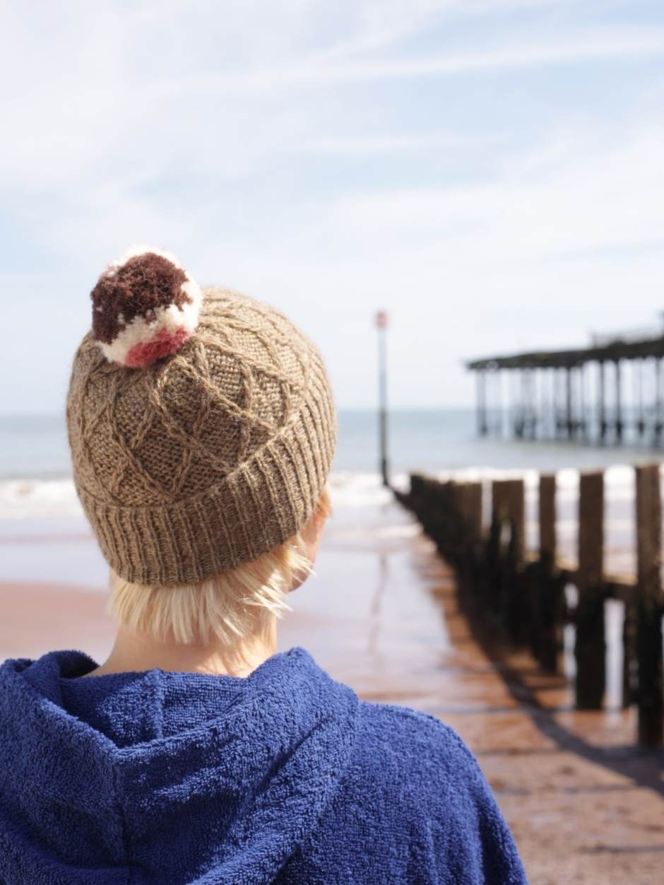 john-arbon-annual-five-woolacombe-waffle-kit-bonnet-pompon image 4