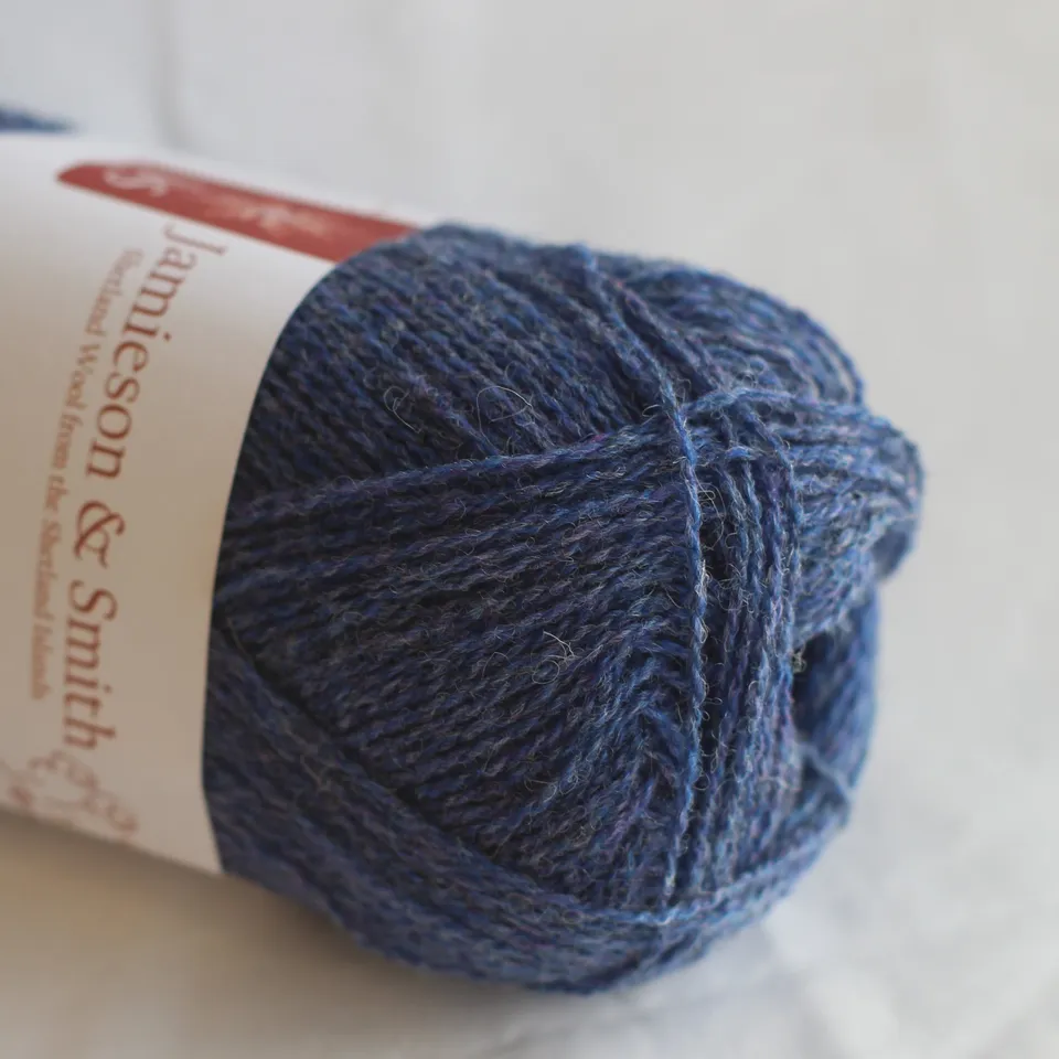 jamieson-smith-2ply-lace-weight-fil-l63-pelote-25g-dentelle image 1