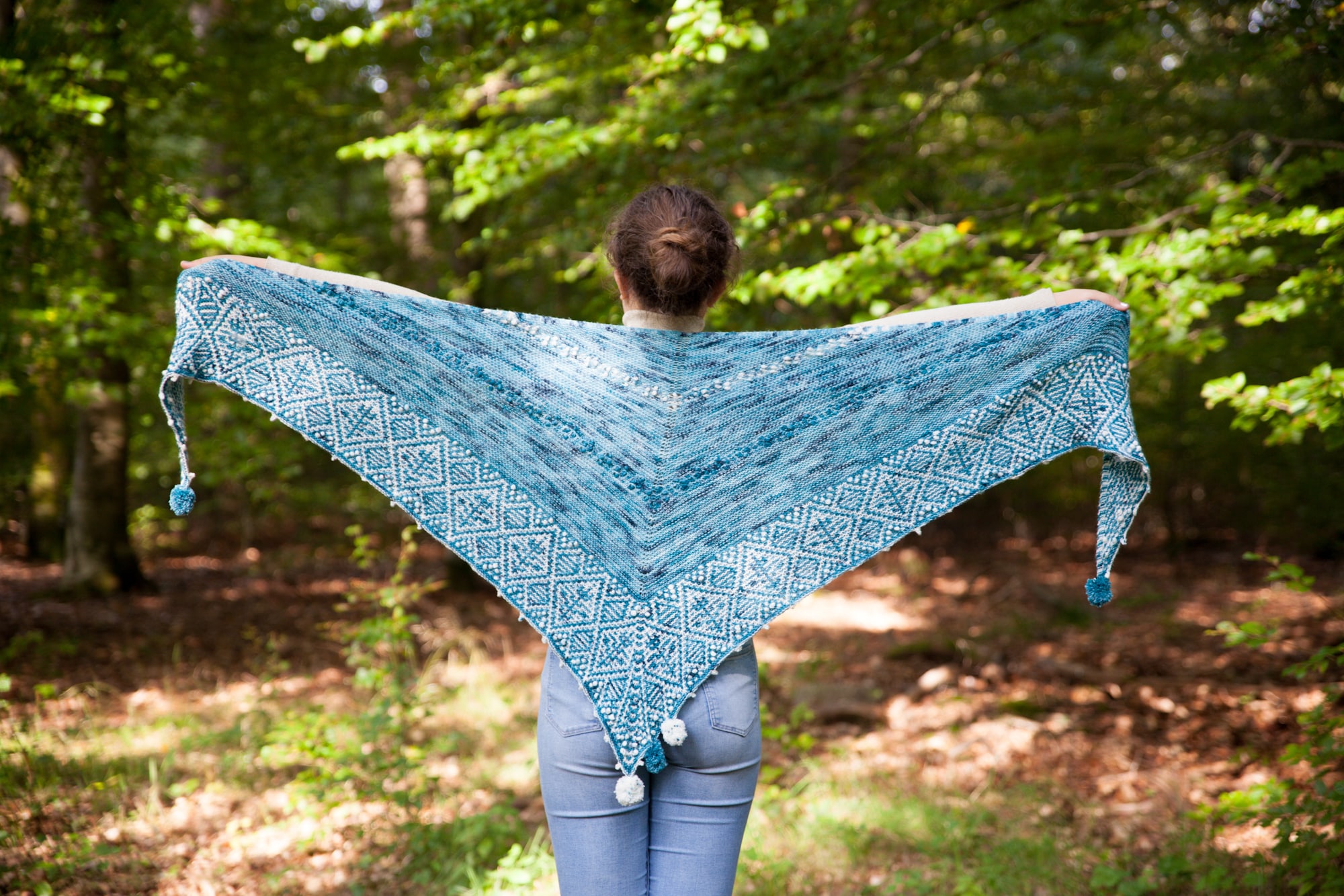 christallk-azulejos-shawl-patron-ch-le-mosa-que-fingering image 3