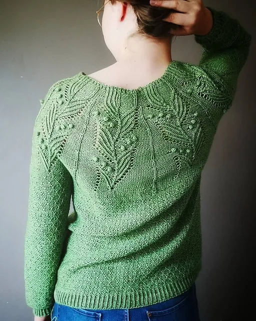 christallk-bloom-time-sweater-patron-pull-fleurs-sport image 1