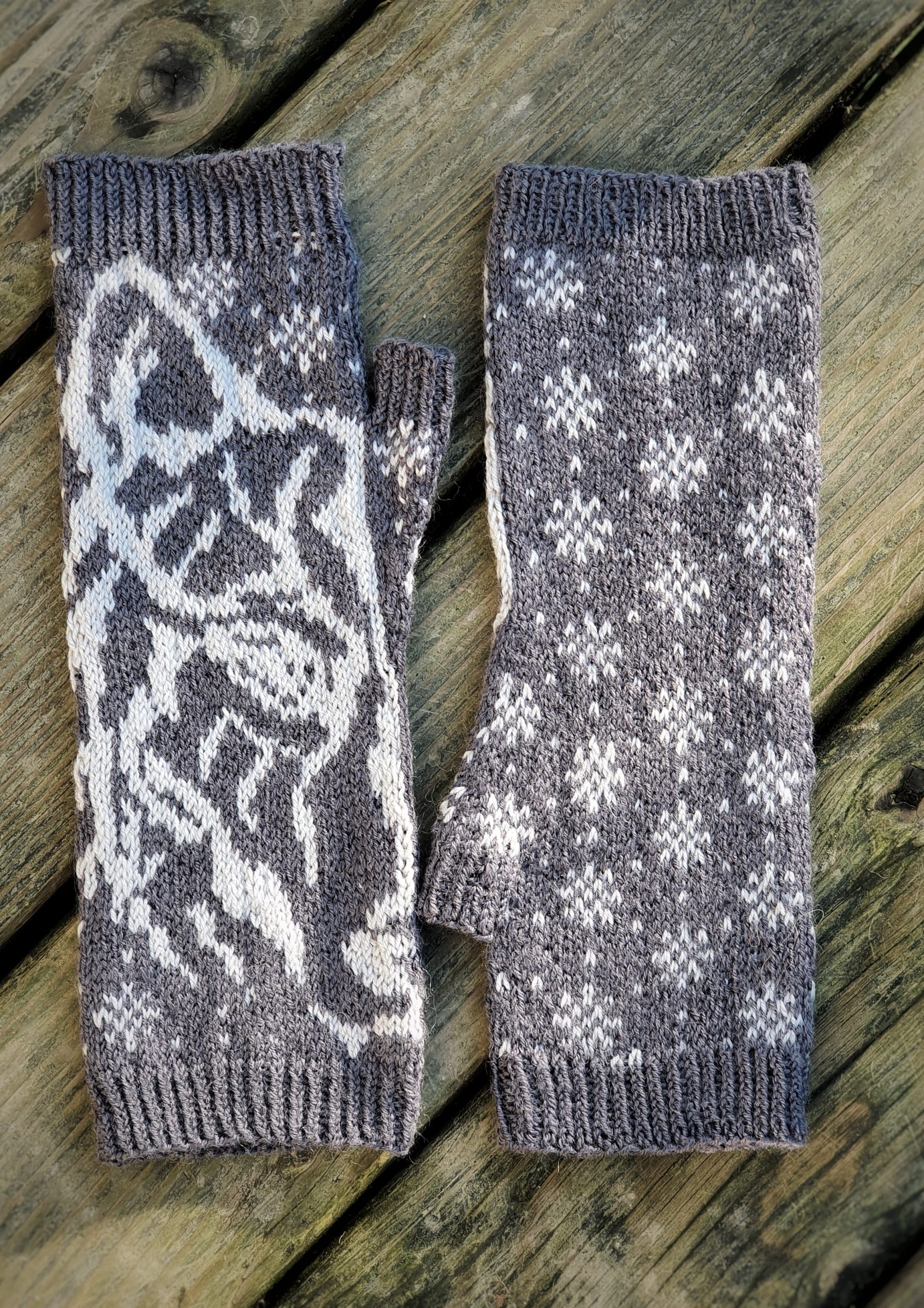 christallk-the-wolf-patron-tricot-mitaines-jacquard-femme-m image 4
