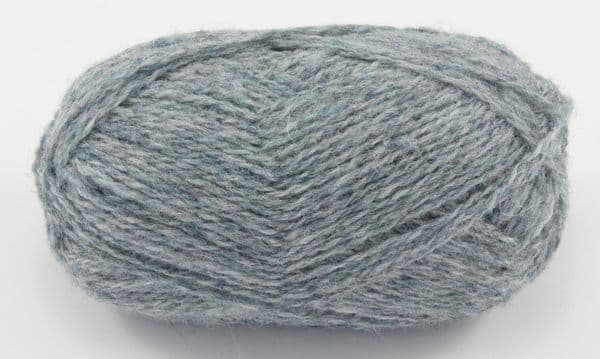 jamieson-s-of-shetland-double-knitting-1390-highland-mist-fil-dk image 2