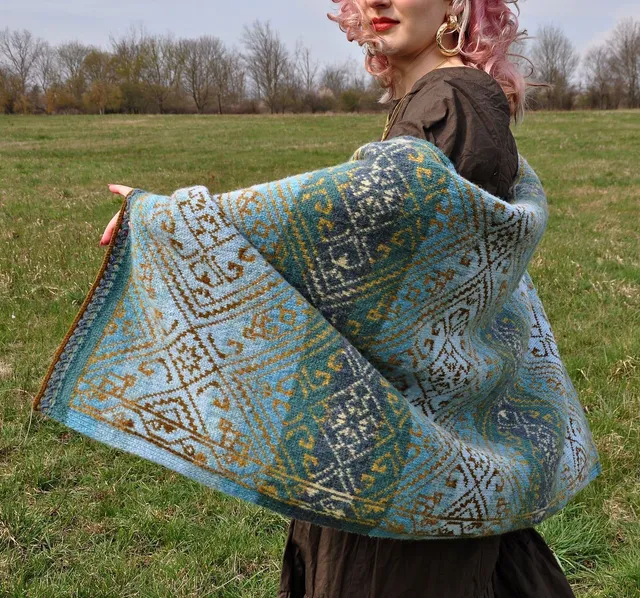 jamieson-s-pearl-of-orient-shawl-patron-ch-le-turquoise-et-or image 1